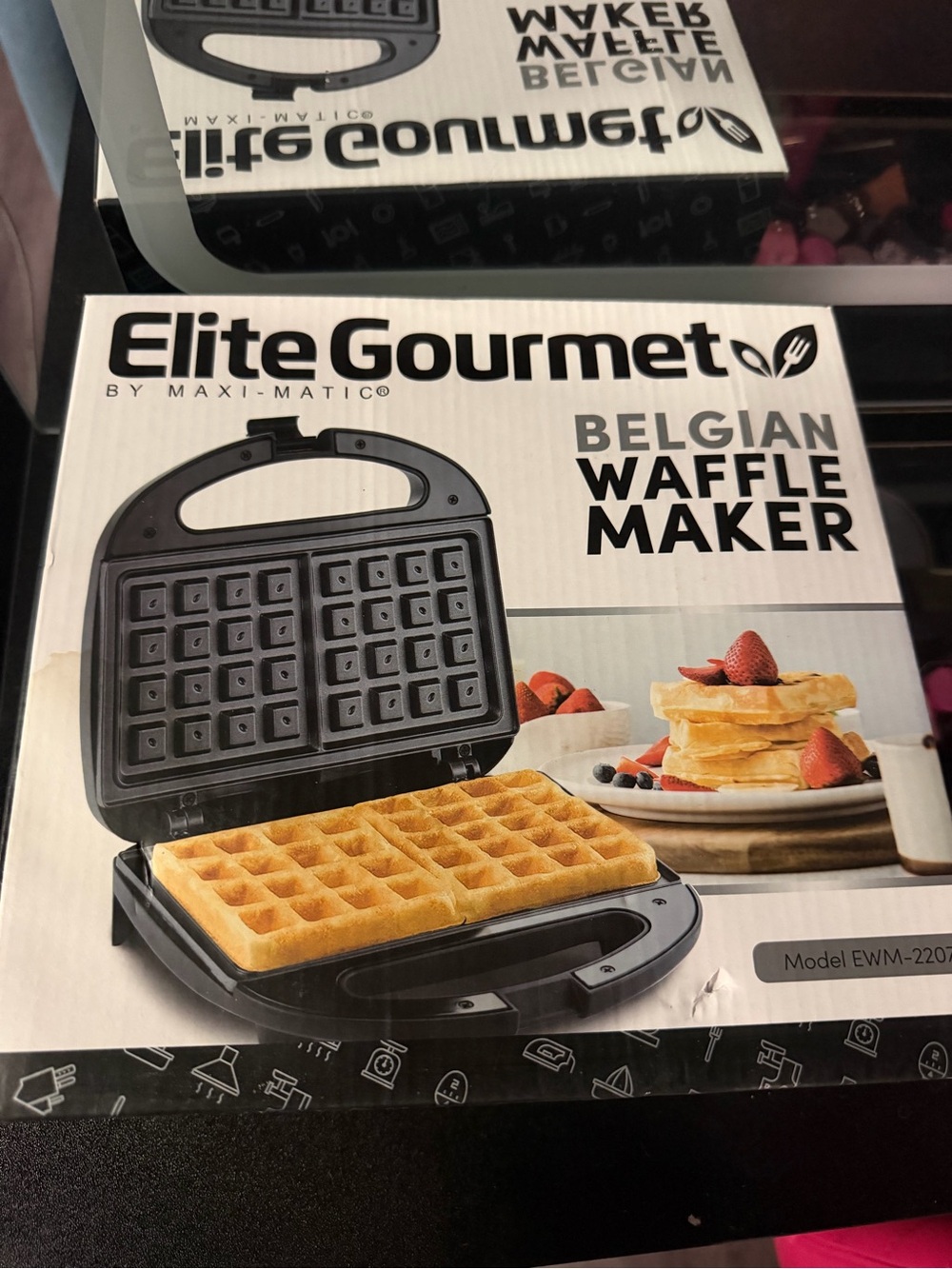Belgian Waffle Maker - Black